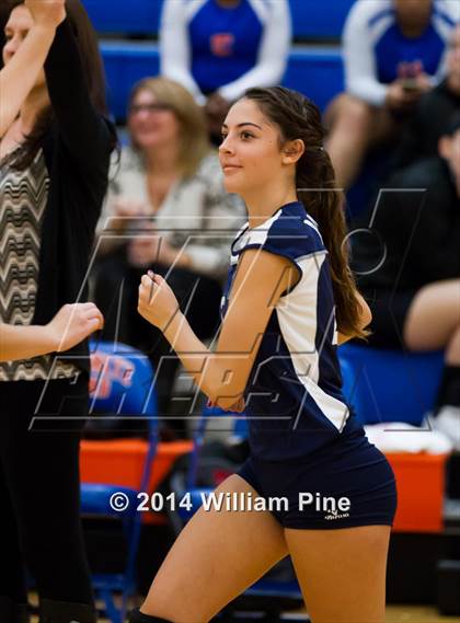Thumbnail 2 in Monroe-Woodbury vs. Pine Bush (Section 9 Class AA Final) photogallery.
