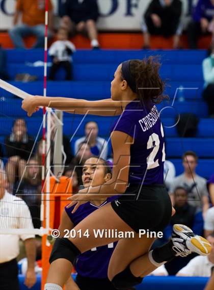 Thumbnail 2 in Monroe-Woodbury vs. Pine Bush (Section 9 Class AA Final) photogallery.
