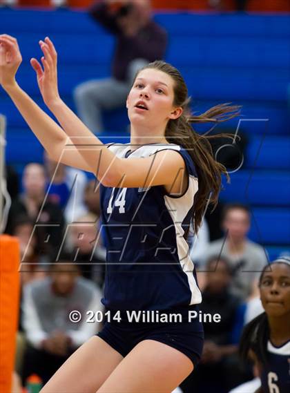Thumbnail 3 in Monroe-Woodbury vs. Pine Bush (Section 9 Class AA Final) photogallery.