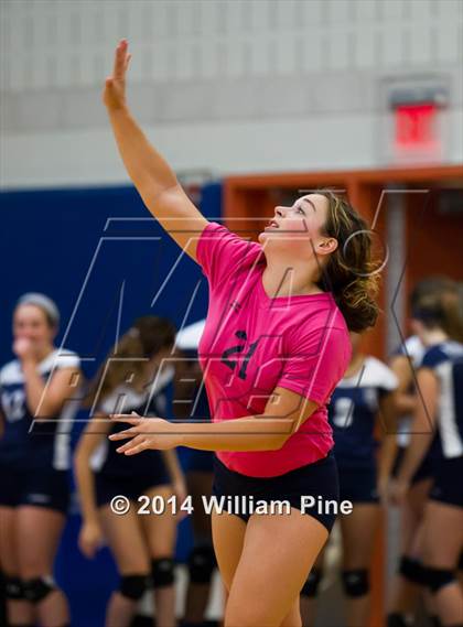 Thumbnail 3 in Monroe-Woodbury vs. Pine Bush (Section 9 Class AA Final) photogallery.