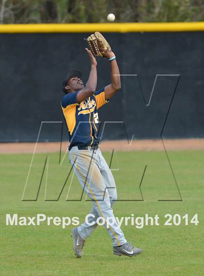 Thumbnail 3 in Chapel Hill vs. Northern (Hilltop Invitational) photogallery.