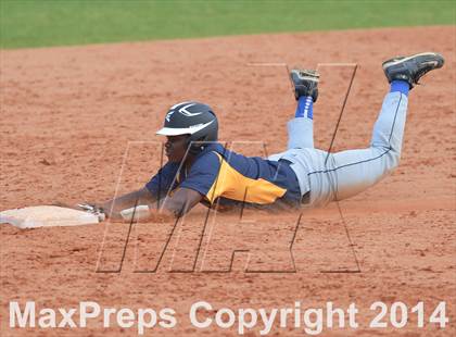Thumbnail 2 in Chapel Hill vs. Northern (Hilltop Invitational) photogallery.
