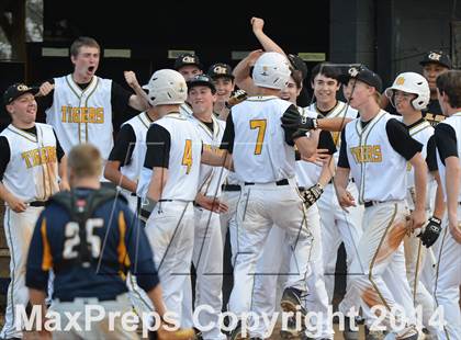 Thumbnail 2 in Chapel Hill vs. Northern (Hilltop Invitational) photogallery.