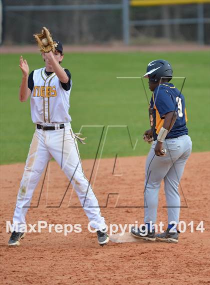 Thumbnail 1 in Chapel Hill vs. Northern (Hilltop Invitational) photogallery.