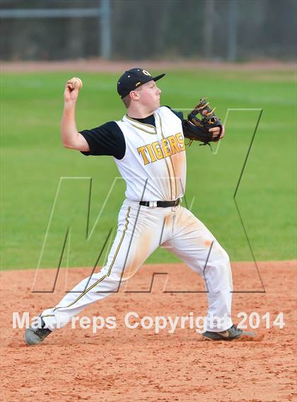 Thumbnail 2 in Chapel Hill vs. Northern (Hilltop Invitational) photogallery.