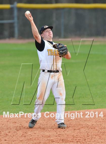 Thumbnail 1 in Chapel Hill vs. Northern (Hilltop Invitational) photogallery.