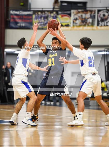 Thumbnail 3 in Holmdel vs. Franklin (Shore Classic Showcase) photogallery.