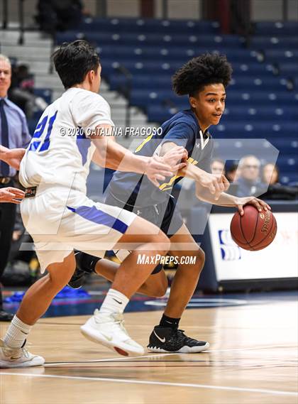 Thumbnail 3 in Holmdel vs. Franklin (Shore Classic Showcase) photogallery.