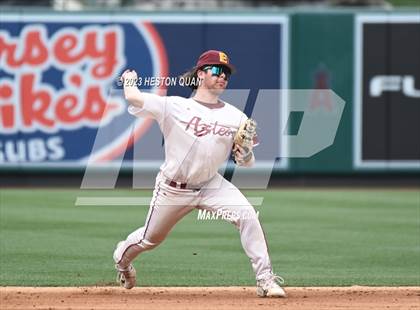 Thumbnail 3 in Esperanza vs. Los Alamitos (Halo Classic) photogallery.