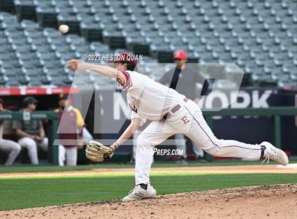 Thumbnail 2 in Esperanza vs. Los Alamitos (Halo Classic) photogallery.