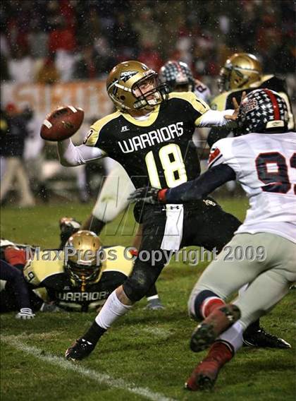 Thumbnail 3 in Oak Grove vs. South Panola (MHSAA Class 6A Final) photogallery.