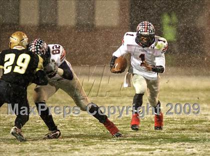 Thumbnail 3 in Oak Grove vs. South Panola (MHSAA Class 6A Final) photogallery.