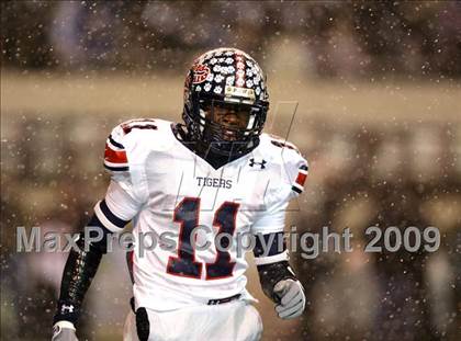 Thumbnail 3 in Oak Grove vs. South Panola (MHSAA Class 6A Final) photogallery.