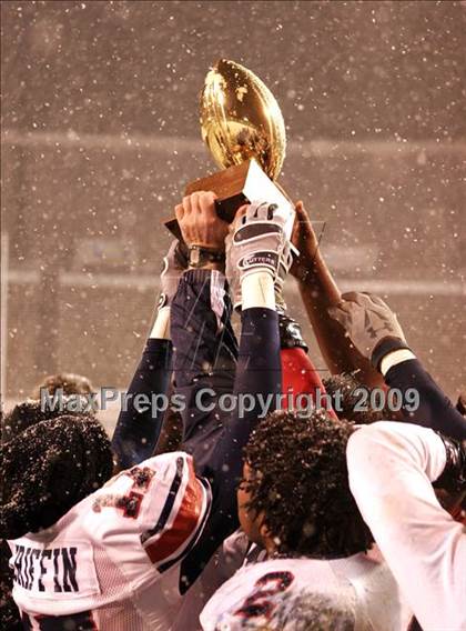 Thumbnail 3 in Oak Grove vs. South Panola (MHSAA Class 6A Final) photogallery.