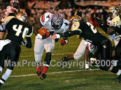 Thumbnail 1 in Oak Grove vs. South Panola (MHSAA Class 6A Final) photogallery.