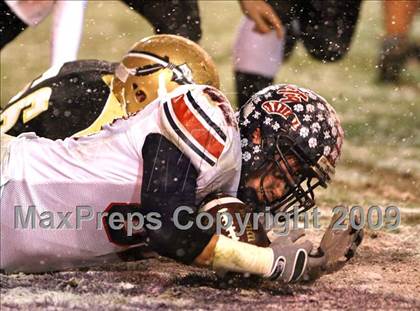 Thumbnail 1 in Oak Grove vs. South Panola (MHSAA Class 6A Final) photogallery.