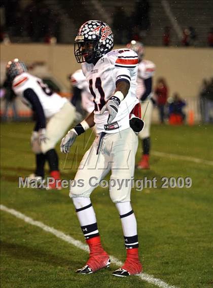 Thumbnail 3 in Oak Grove vs. South Panola (MHSAA Class 6A Final) photogallery.