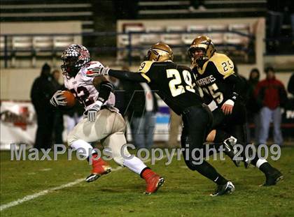 Thumbnail 2 in Oak Grove vs. South Panola (MHSAA Class 6A Final) photogallery.