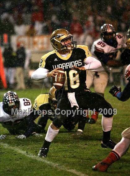Thumbnail 2 in Oak Grove vs. South Panola (MHSAA Class 6A Final) photogallery.