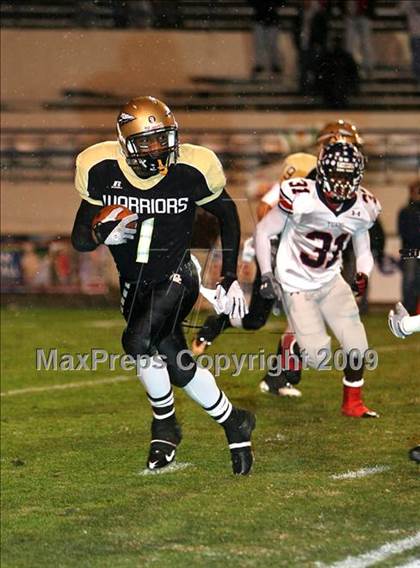 Thumbnail 2 in Oak Grove vs. South Panola (MHSAA Class 6A Final) photogallery.