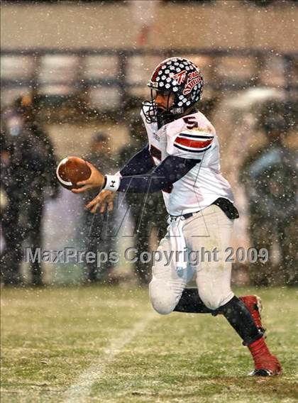 Thumbnail 2 in Oak Grove vs. South Panola (MHSAA Class 6A Final) photogallery.