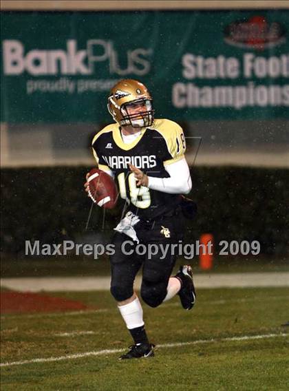 Thumbnail 2 in Oak Grove vs. South Panola (MHSAA Class 6A Final) photogallery.