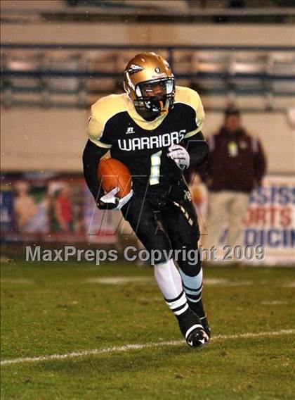 Thumbnail 1 in Oak Grove vs. South Panola (MHSAA Class 6A Final) photogallery.