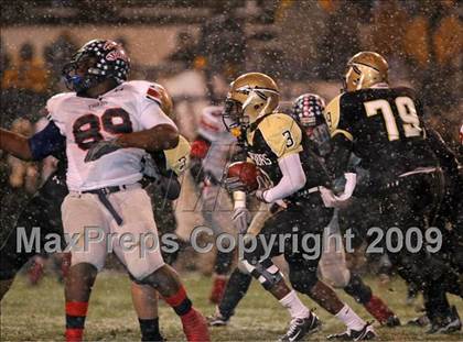 Thumbnail 3 in Oak Grove vs. South Panola (MHSAA Class 6A Final) photogallery.