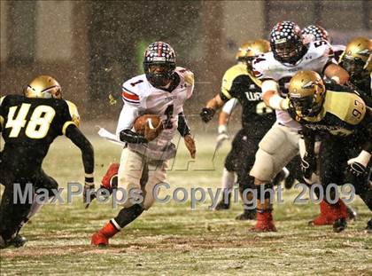 Thumbnail 1 in Oak Grove vs. South Panola (MHSAA Class 6A Final) photogallery.