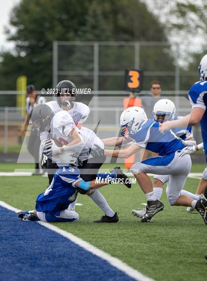 Thumbnail 3 in Brookfield Central vs. Pewaukee photogallery.