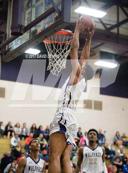 Thumbnail 3 in Redwood vs. Ridgeview (CIF CS D2 Semifinals) photogallery.