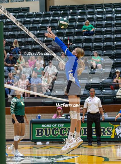 Thumbnail 1 in FR: Buna @ East Chambers photogallery.