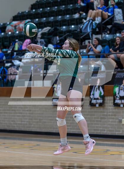 Thumbnail 1 in FR: Buna @ East Chambers photogallery.