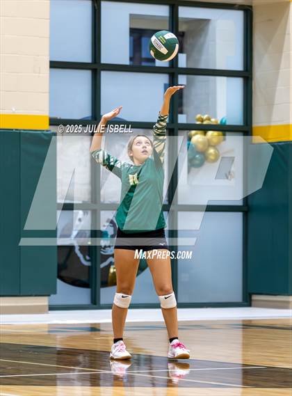 Thumbnail 2 in FR: Buna @ East Chambers photogallery.