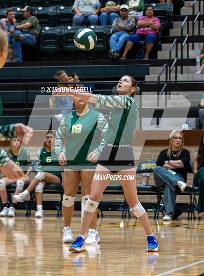 Thumbnail 1 in FR: Buna @ East Chambers photogallery.