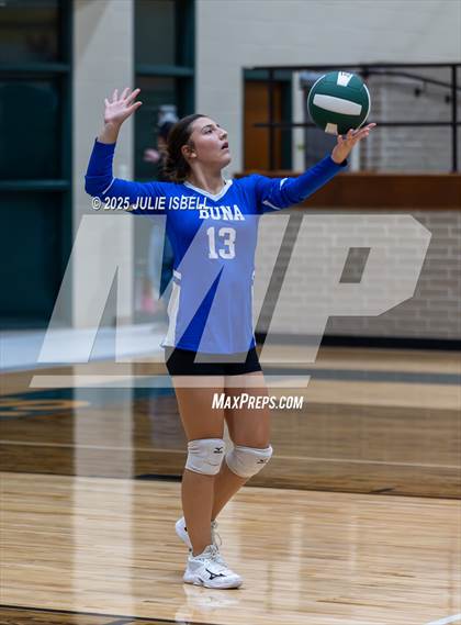 Thumbnail 1 in FR: Buna @ East Chambers photogallery.