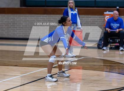 Thumbnail 3 in FR: Buna @ East Chambers photogallery.