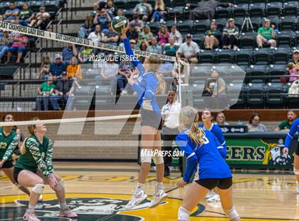 Thumbnail 3 in FR: Buna @ East Chambers photogallery.