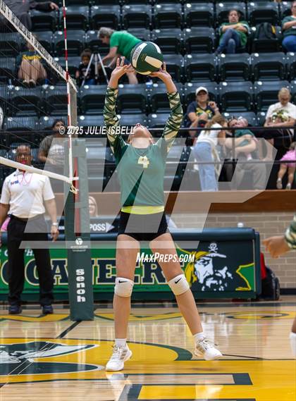 Thumbnail 1 in FR: Buna @ East Chambers photogallery.