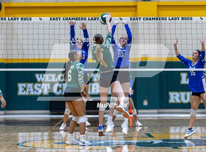 Thumbnail 2 in FR: Buna @ East Chambers photogallery.