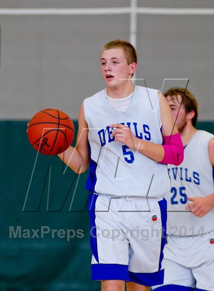 Thumbnail 2 in Roscoe Central vs. SS Seward (Sullivan County BCANY vs. Cancer Classic) photogallery.