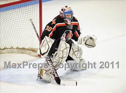 Thumbnail 1 in Watertown/Pomperaug vs. Staples/Weston/Shelton (CIAC Division 3 Final) photogallery.