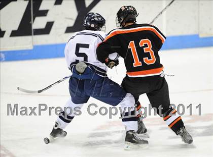 Thumbnail 1 in Watertown/Pomperaug vs. Staples/Weston/Shelton (CIAC Division 3 Final) photogallery.