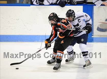 Thumbnail 3 in Watertown/Pomperaug vs. Staples/Weston/Shelton (CIAC Division 3 Final) photogallery.