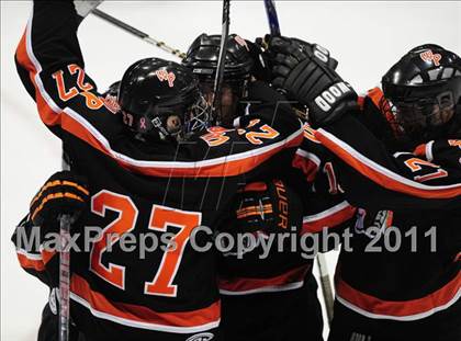 Thumbnail 3 in Watertown/Pomperaug vs. Staples/Weston/Shelton (CIAC Division 3 Final) photogallery.