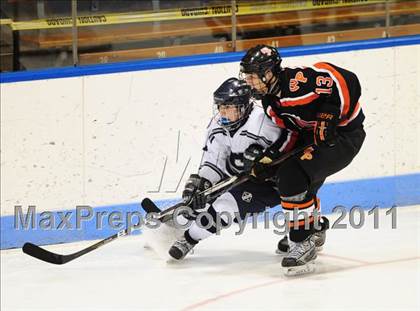 Thumbnail 1 in Watertown/Pomperaug vs. Staples/Weston/Shelton (CIAC Division 3 Final) photogallery.