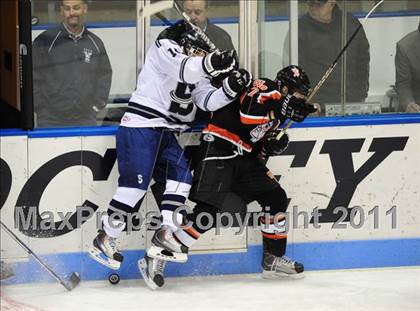 Thumbnail 1 in Watertown/Pomperaug vs. Staples/Weston/Shelton (CIAC Division 3 Final) photogallery.