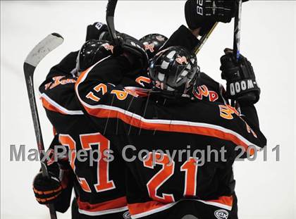 Thumbnail 2 in Watertown/Pomperaug vs. Staples/Weston/Shelton (CIAC Division 3 Final) photogallery.