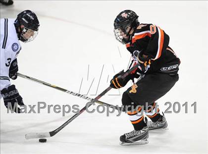 Thumbnail 1 in Watertown/Pomperaug vs. Staples/Weston/Shelton (CIAC Division 3 Final) photogallery.