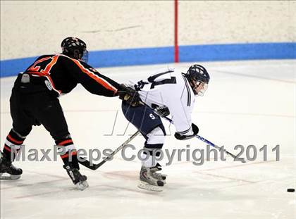 Thumbnail 1 in Watertown/Pomperaug vs. Staples/Weston/Shelton (CIAC Division 3 Final) photogallery.